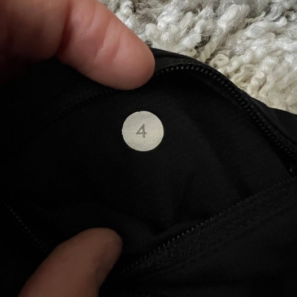 Lululemon Run: Speed Short *4-way Stretch Petal Pop Multi / Black - Picture 3 of 3